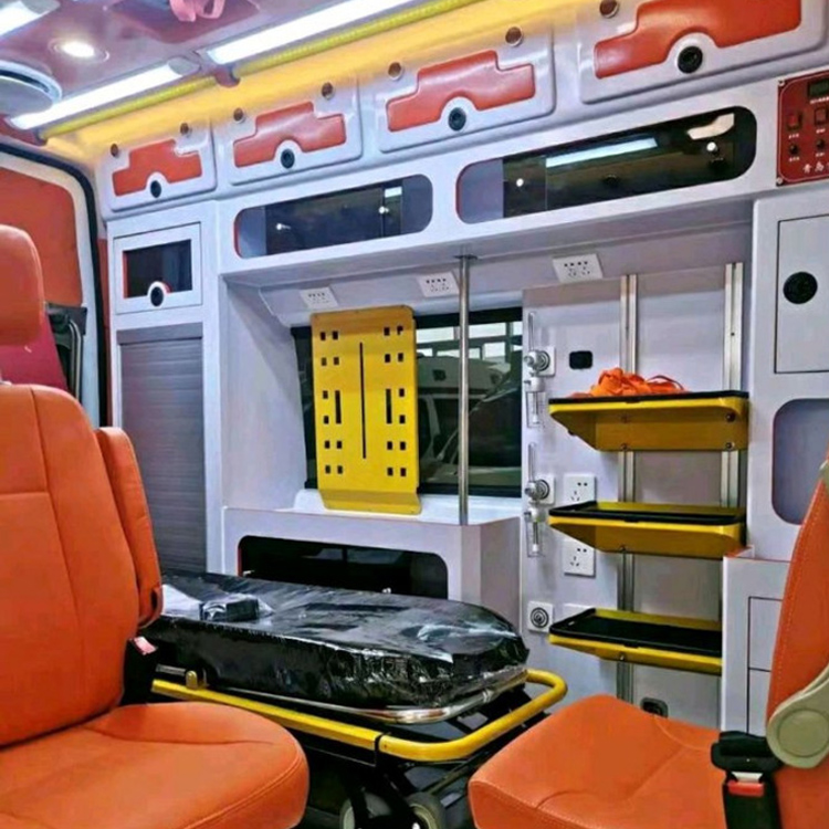 沉湖管委会长途救护车护送病人租赁价格
